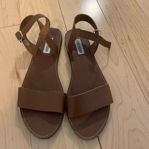 Steve Madden Women's Donddi Sandal in Tan Leather